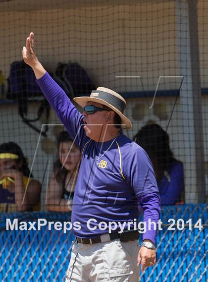 Thumbnail 3 in San Benito vs. Southwest (UIL 5A Regional Semifinal) photogallery.