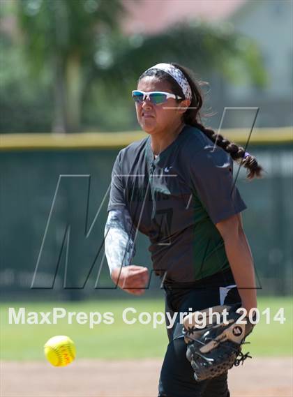 Thumbnail 2 in San Benito vs. Southwest (UIL 5A Regional Semifinal) photogallery.