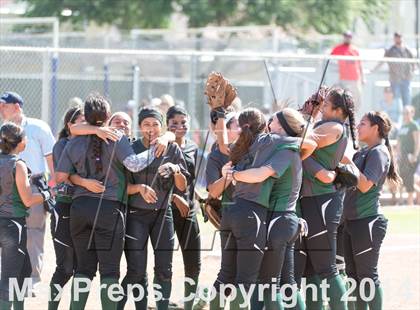 Thumbnail 2 in San Benito vs. Southwest (UIL 5A Regional Semifinal) photogallery.