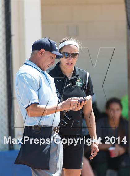 Thumbnail 2 in San Benito vs. Southwest (UIL 5A Regional Semifinal) photogallery.
