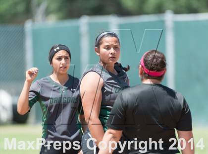 Thumbnail 3 in San Benito vs. Southwest (UIL 5A Regional Semifinal) photogallery.