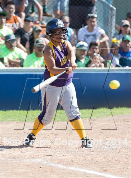 Thumbnail 1 in San Benito vs. Southwest (UIL 5A Regional Semifinal) photogallery.