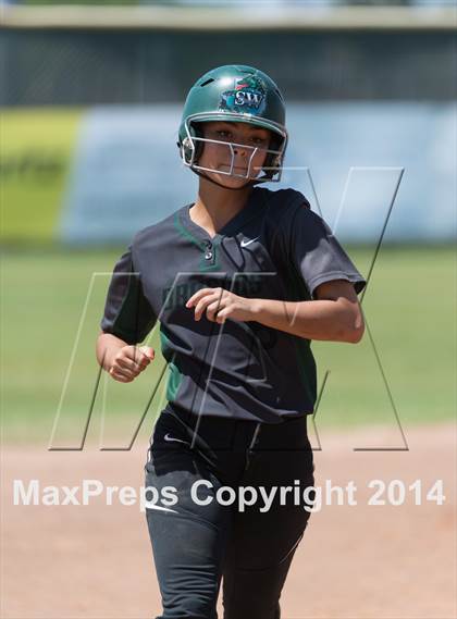 Thumbnail 2 in San Benito vs. Southwest (UIL 5A Regional Semifinal) photogallery.