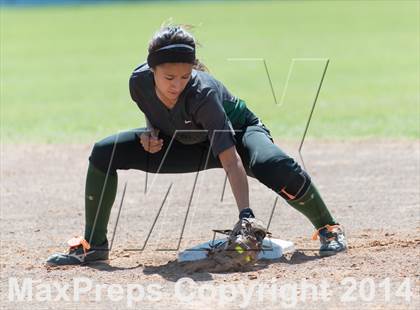 Thumbnail 3 in San Benito vs. Southwest (UIL 5A Regional Semifinal) photogallery.