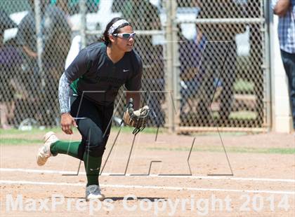 Thumbnail 2 in San Benito vs. Southwest (UIL 5A Regional Semifinal) photogallery.