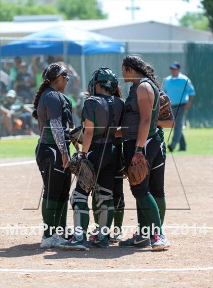 Thumbnail 1 in San Benito vs. Southwest (UIL 5A Regional Semifinal) photogallery.