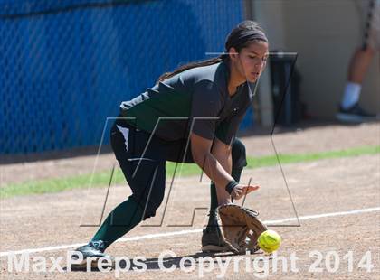 Thumbnail 2 in San Benito vs. Southwest (UIL 5A Regional Semifinal) photogallery.