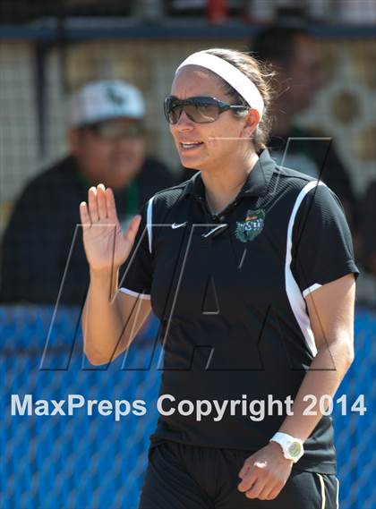 Thumbnail 2 in San Benito vs. Southwest (UIL 5A Regional Semifinal) photogallery.