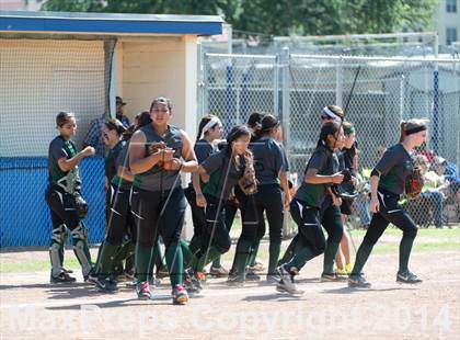Thumbnail 2 in San Benito vs. Southwest (UIL 5A Regional Semifinal) photogallery.