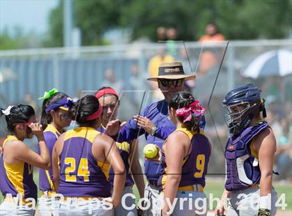 Thumbnail 2 in San Benito vs. Southwest (UIL 5A Regional Semifinal) photogallery.