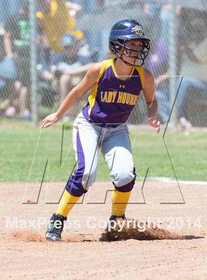 Thumbnail 2 in San Benito vs. Southwest (UIL 5A Regional Semifinal) photogallery.