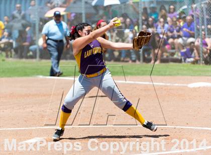 Thumbnail 2 in San Benito vs. Southwest (UIL 5A Regional Semifinal) photogallery.