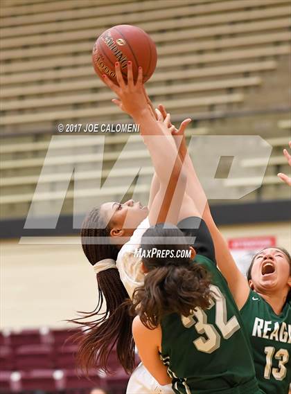 Thumbnail 3 in Reagan [Ronald] vs Madison photogallery.