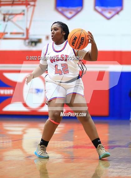 Thumbnail 1 in Kinston @ West Carteret photogallery.
