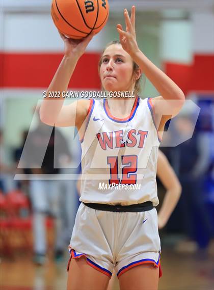 Thumbnail 2 in Kinston @ West Carteret photogallery.