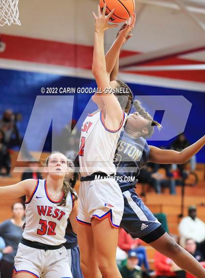 Thumbnail 3 in Kinston @ West Carteret photogallery.