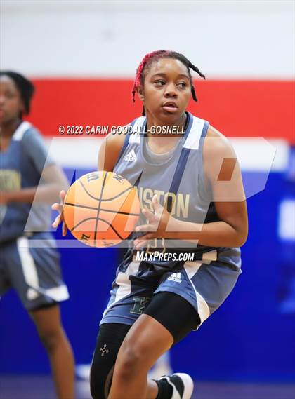Thumbnail 1 in Kinston @ West Carteret photogallery.