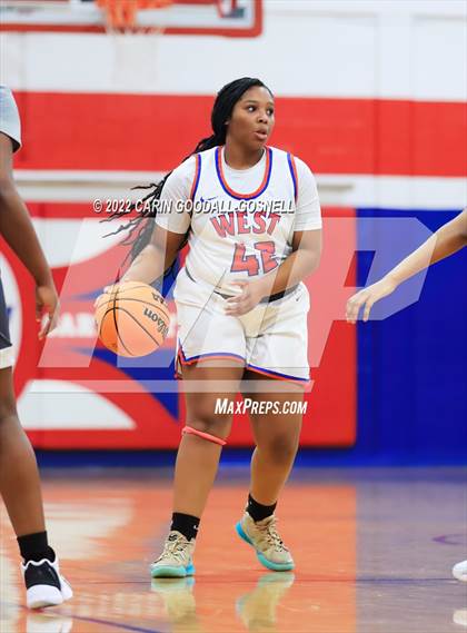 Thumbnail 2 in Kinston @ West Carteret photogallery.