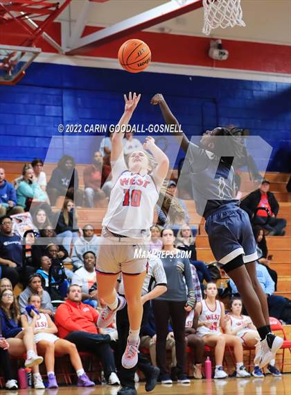 Thumbnail 3 in Kinston @ West Carteret photogallery.