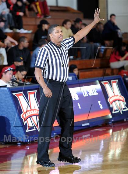 Thumbnail 1 in La Salle vs. Pasadena  (Rose City Roundball Classic) photogallery.