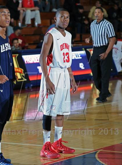 Thumbnail 2 in La Salle vs. Pasadena  (Rose City Roundball Classic) photogallery.