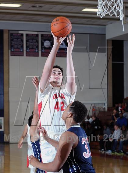 Thumbnail 2 in La Salle vs. Pasadena  (Rose City Roundball Classic) photogallery.