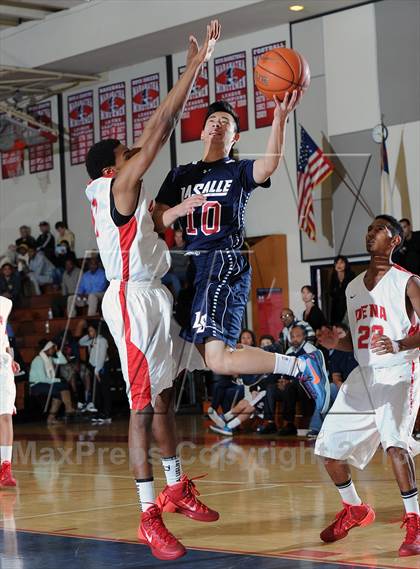 Thumbnail 3 in La Salle vs. Pasadena  (Rose City Roundball Classic) photogallery.