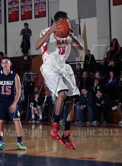 Thumbnail 3 in La Salle vs. Pasadena  (Rose City Roundball Classic) photogallery.