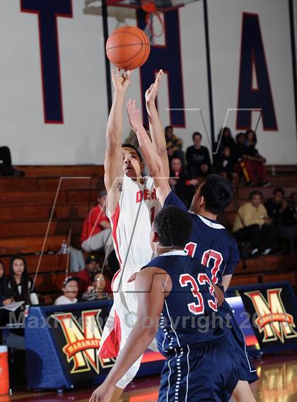Thumbnail 1 in La Salle vs. Pasadena  (Rose City Roundball Classic) photogallery.