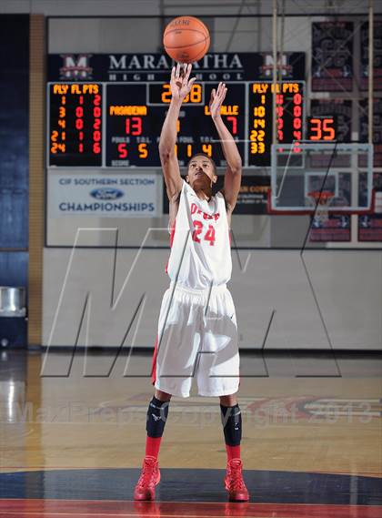 Thumbnail 1 in La Salle vs. Pasadena  (Rose City Roundball Classic) photogallery.