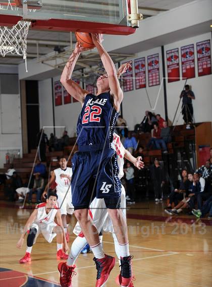 Thumbnail 2 in La Salle vs. Pasadena  (Rose City Roundball Classic) photogallery.