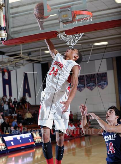 Thumbnail 1 in La Salle vs. Pasadena  (Rose City Roundball Classic) photogallery.
