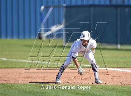 Thumbnail 3 in Wylie East vs. Greenville photogallery.