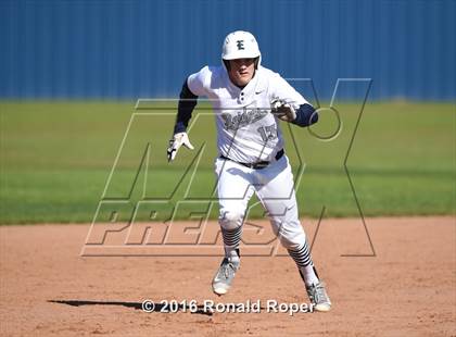 Thumbnail 3 in Wylie East vs. Greenville photogallery.