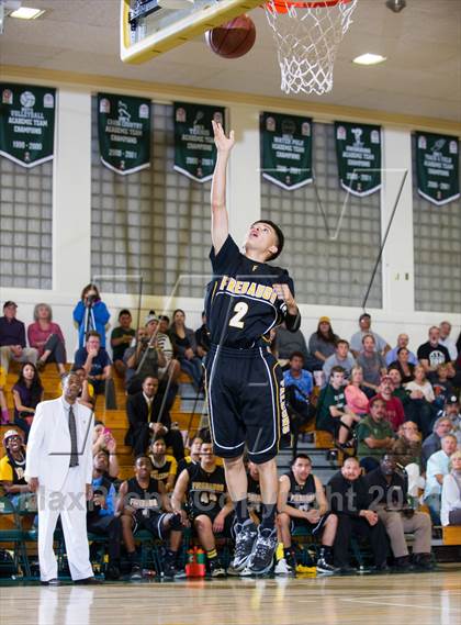 Thumbnail 3 in Firebaugh vs Santa Barbara (CIF Division 3A Playoff) photogallery.