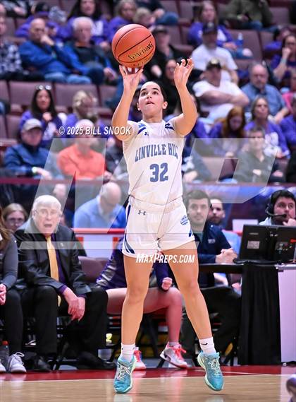 Thumbnail 2 in Bishop Guilfoyle @ Linville Hill (PIAA 1A Championship) photogallery.