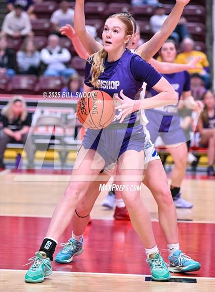 Thumbnail 1 in Bishop Guilfoyle @ Linville Hill (PIAA 1A Championship) photogallery.