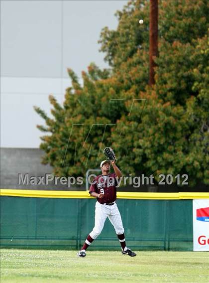 Thumbnail 2 in Simi Valley vs. San Pedro photogallery.