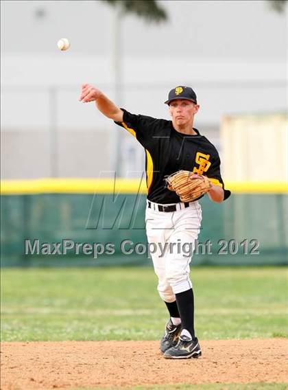 Thumbnail 3 in Simi Valley vs. San Pedro photogallery.