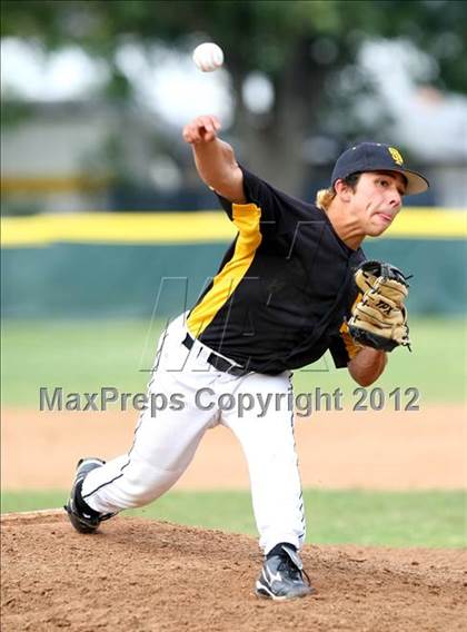 Thumbnail 1 in Simi Valley vs. San Pedro photogallery.