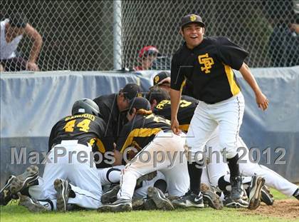 Thumbnail 3 in Simi Valley vs. San Pedro photogallery.