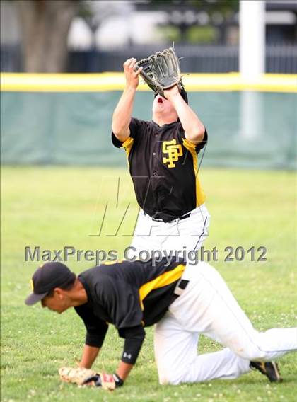 Thumbnail 3 in Simi Valley vs. San Pedro photogallery.