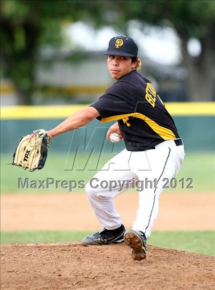 Thumbnail 2 in Simi Valley vs. San Pedro photogallery.