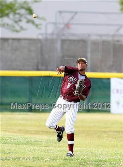 Thumbnail 1 in Simi Valley vs. San Pedro photogallery.