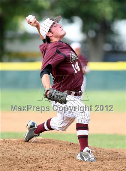 Thumbnail 1 in Simi Valley vs. San Pedro photogallery.