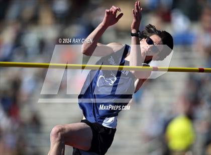 Thumbnail 2 in CHSAA State Championships (High Jump, w/ De Beque's Scottie Vines) photogallery.