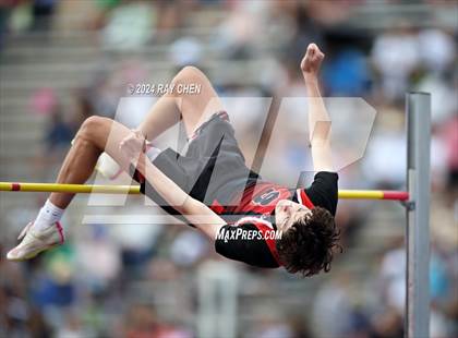Thumbnail 3 in CHSAA State Championships (High Jump, w/ De Beque's Scottie Vines) photogallery.