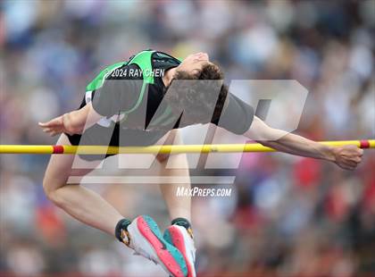 Thumbnail 3 in CHSAA State Championships (High Jump, w/ De Beque's Scottie Vines) photogallery.