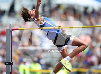 Thumbnail 2 in CHSAA State Championships (High Jump, w/ De Beque's Scottie Vines) photogallery.