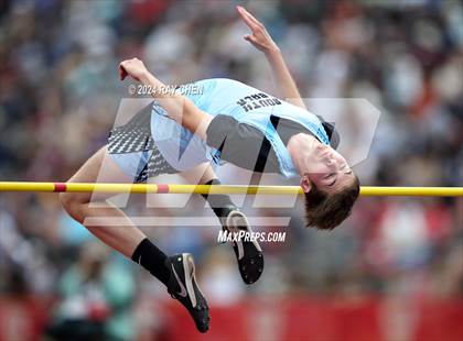Thumbnail 3 in CHSAA State Championships (High Jump, w/ De Beque's Scottie Vines) photogallery.